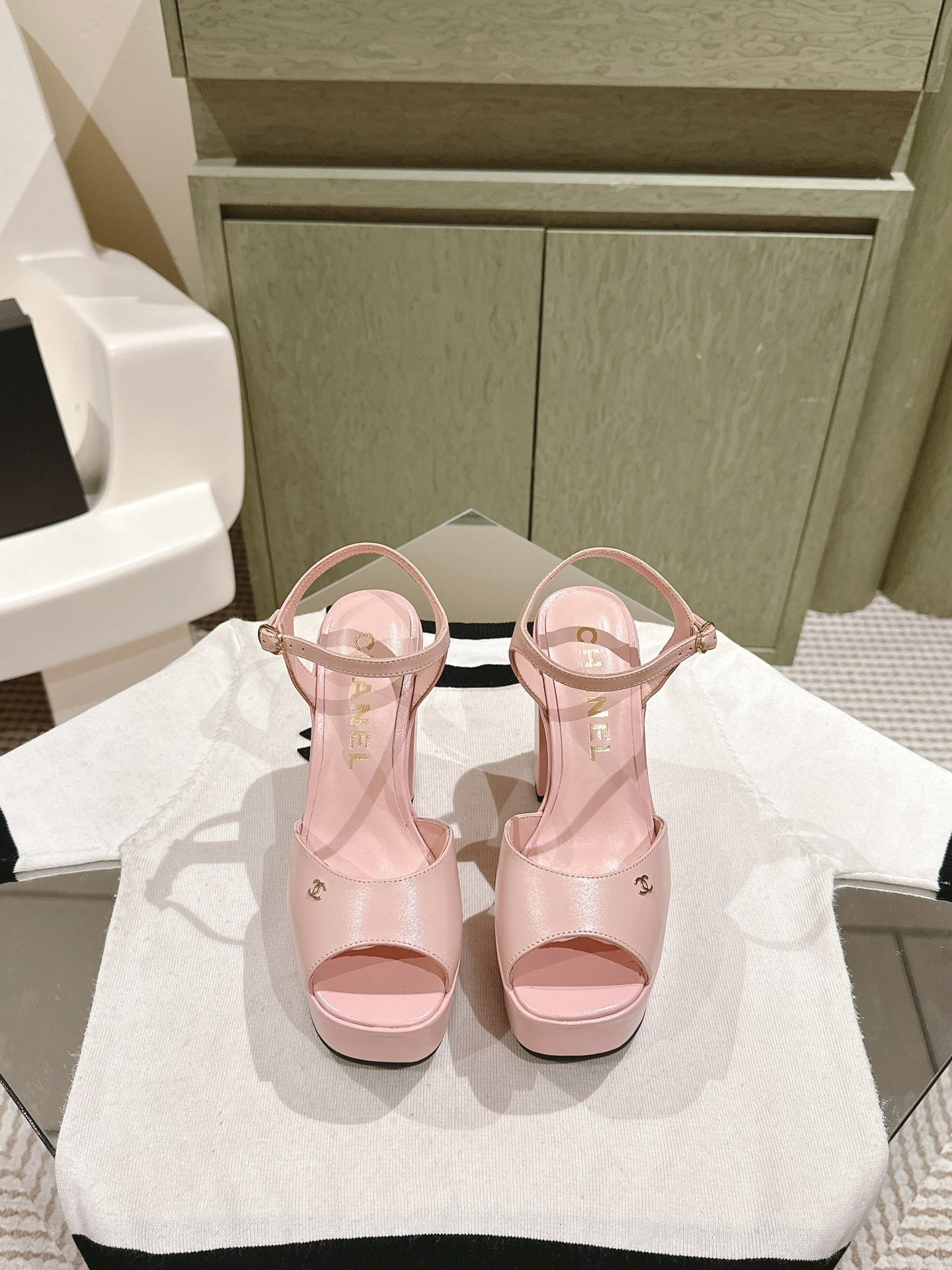 CHANEL HIGH SANDAL LIGHT PINK CALFSKIN