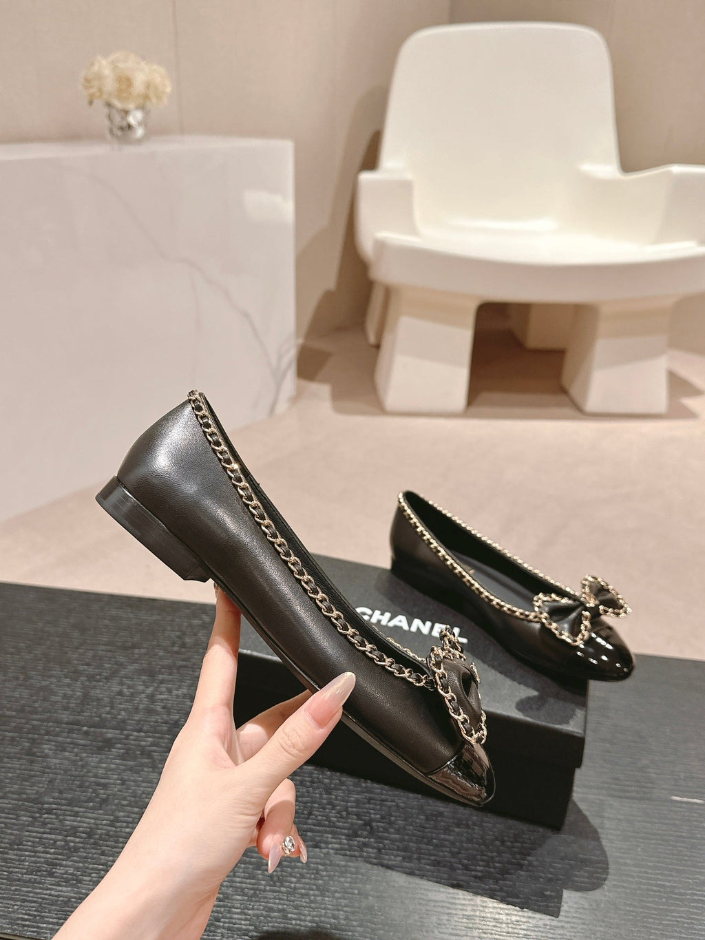 CHANEL BOWKNOT BALLET FLAT IN BLACK SHEEPSKIN