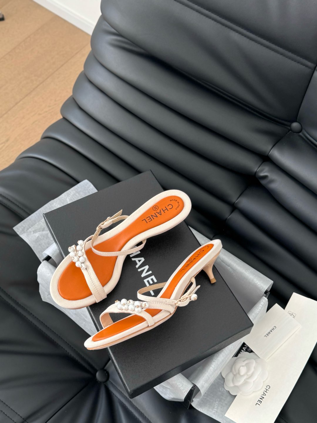 CHANEL PEARL SANDAL IN BEIGE AND ORANGE LAMBSKIN 35 MM